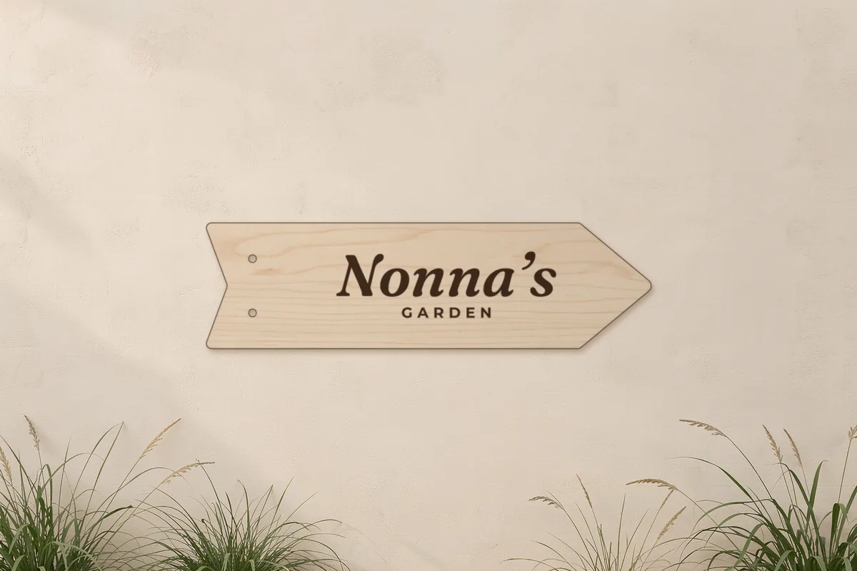 Garden arrow sign